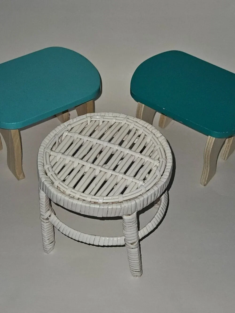 Doll Furniture 2 Aqua/Tan Wood Tables 1 White Wicker Table / Stool ? READ